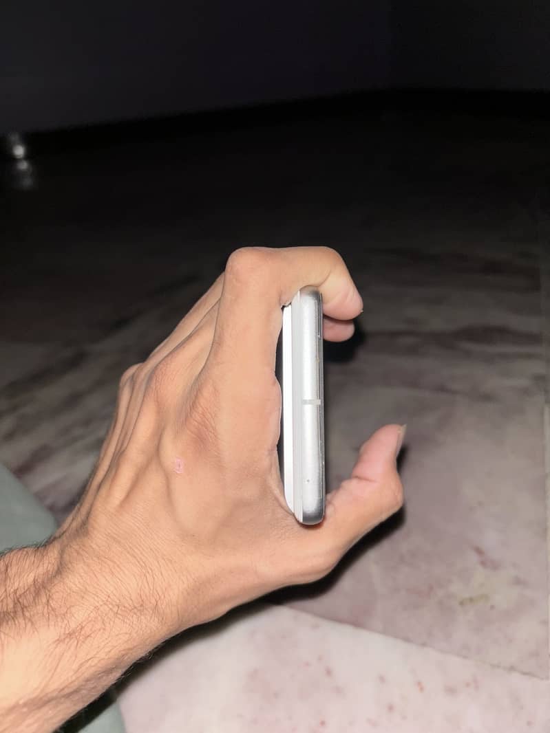 Google Pixel 7 3