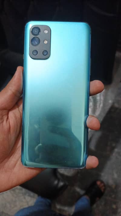 One Plus 9R