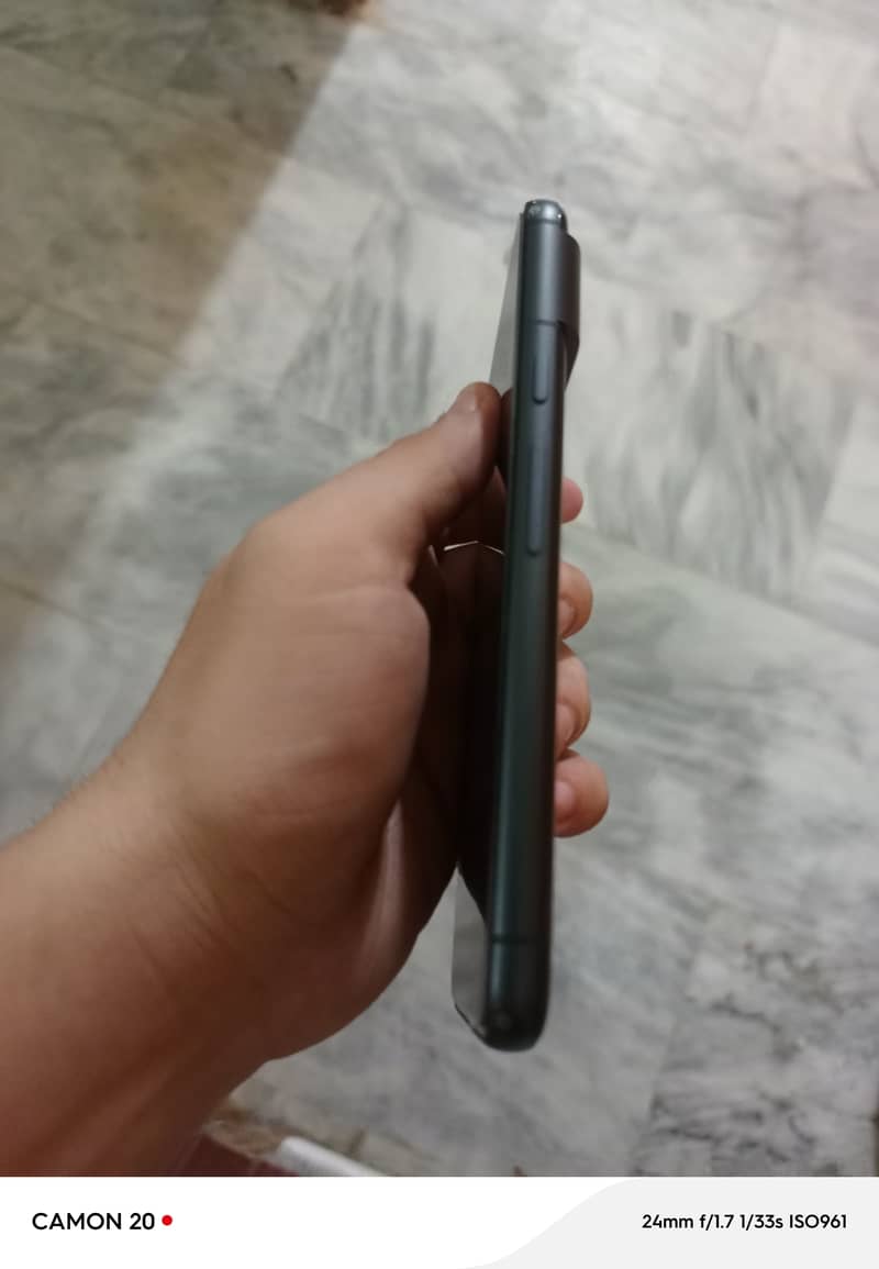 Google Pixel 8 1