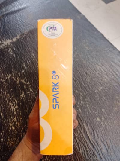 Tecno Spark 8C 4 128. . 03714755874.