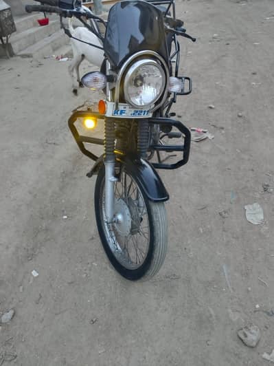 Suzuki GS model 2011#0/3/1/7/0/0/2/4/6/2/9