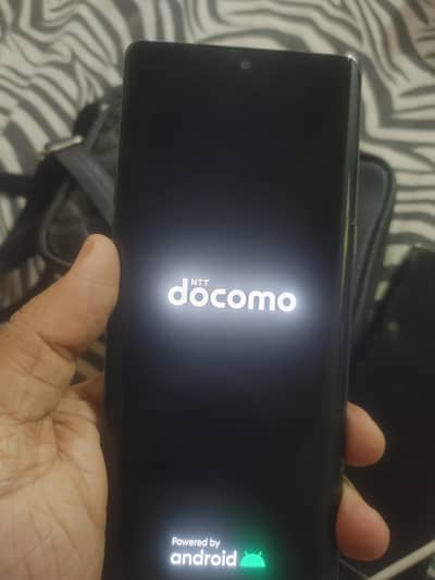 lg velvet 5g panal me dot hai