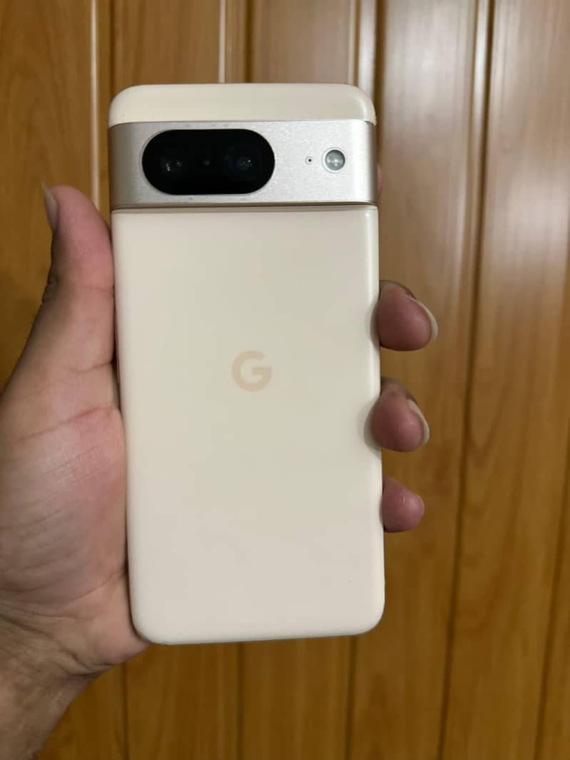 Google Pixel 8 1