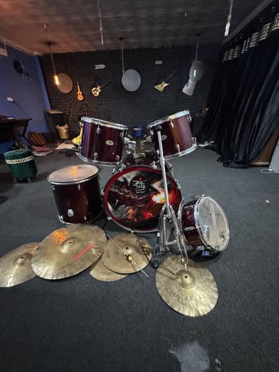 Pearl Acoustic DrumSet Available