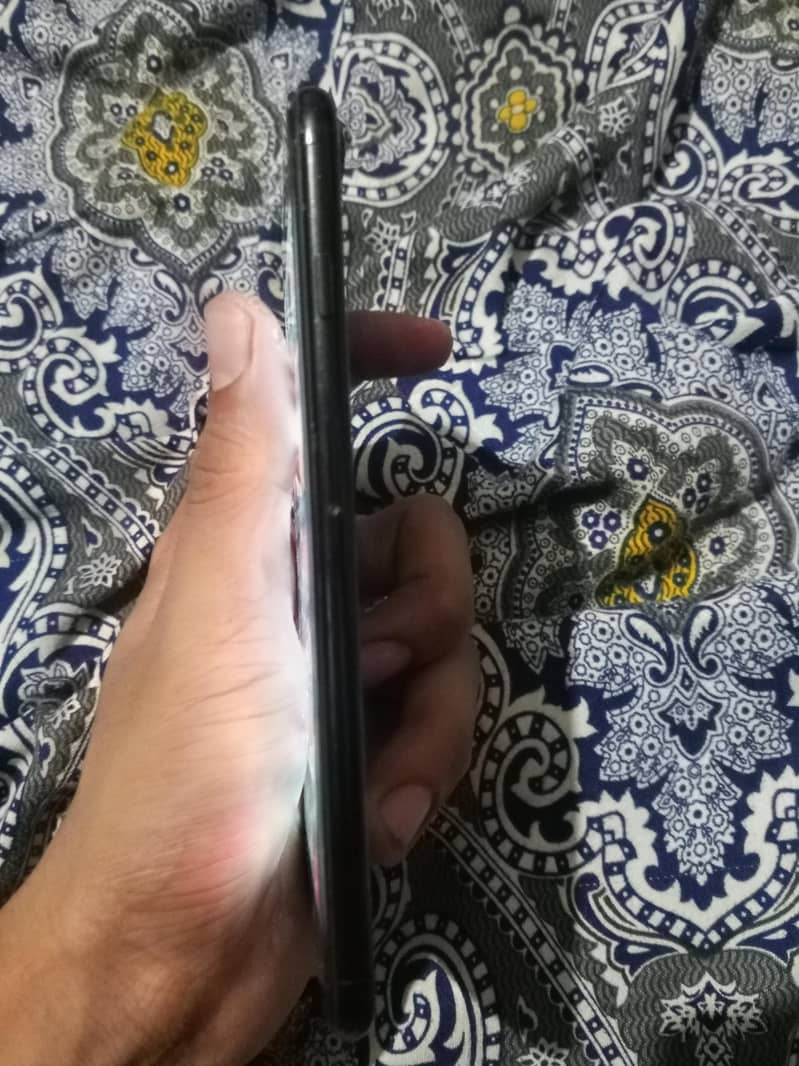 Apple iPhone 7 Plus 2
