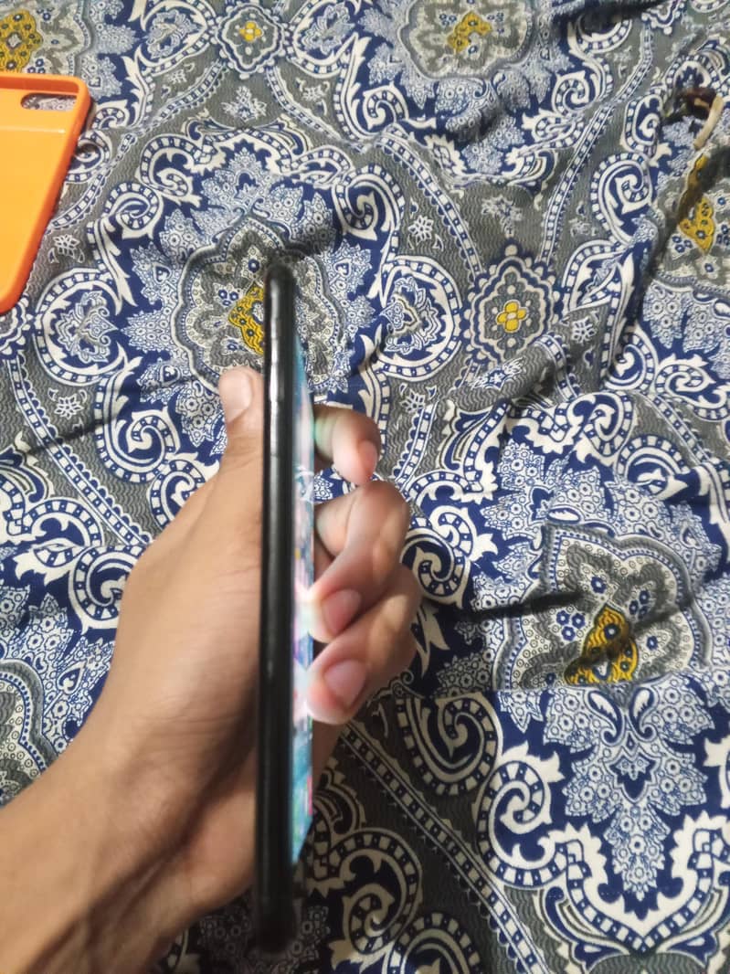 Apple iPhone 7 Plus 4