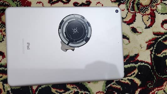 ipad mini 5  glass broken  100 working