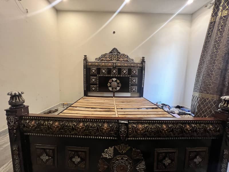 King bed 1