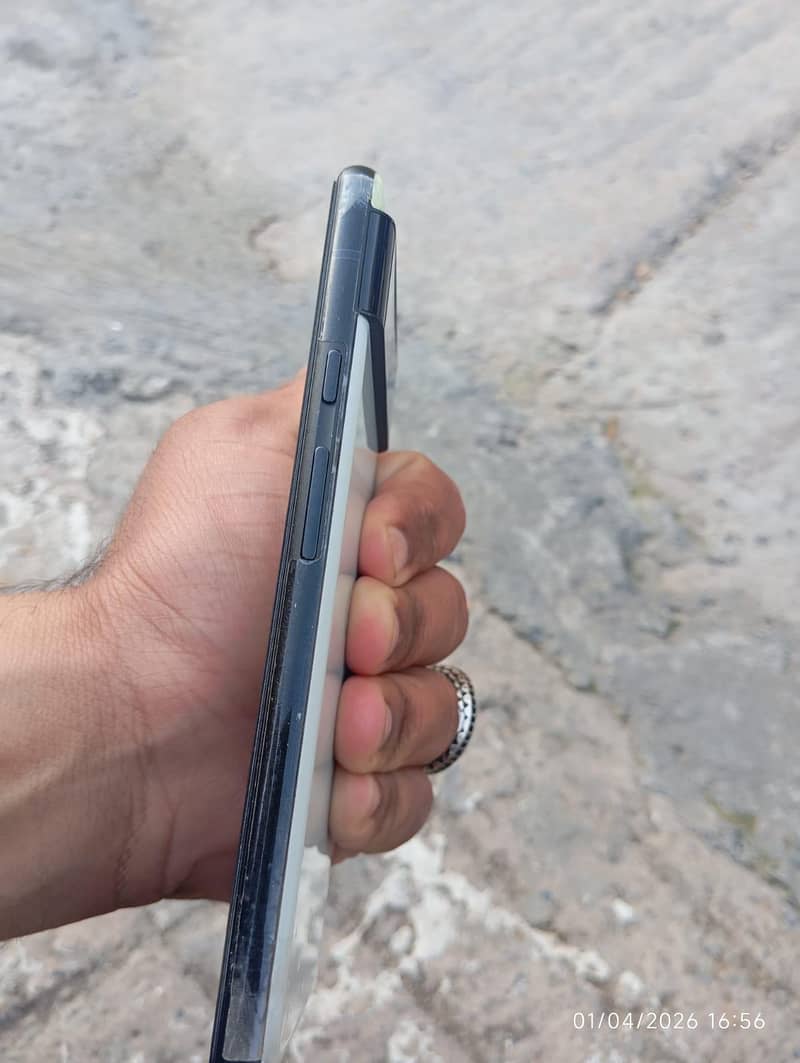 Google Pixel 6 5