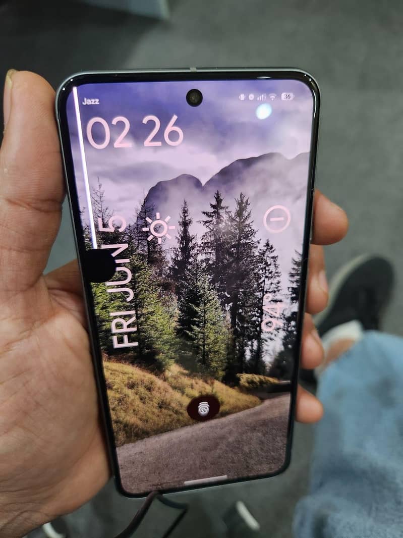 Google Pixel 8 Pro 2