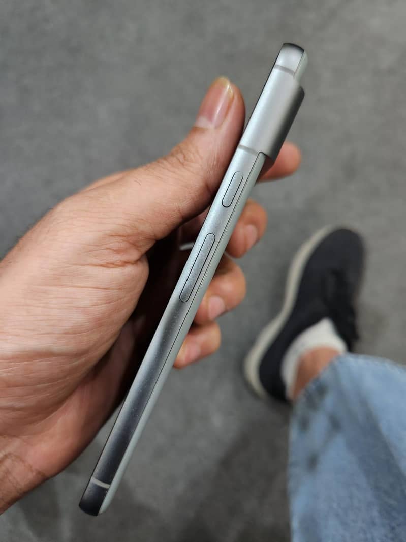 Google Pixel 8 Pro 4