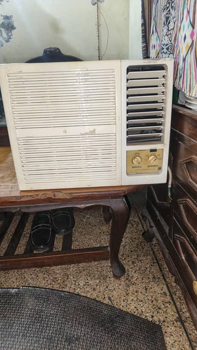 Window AC for sale very good condition