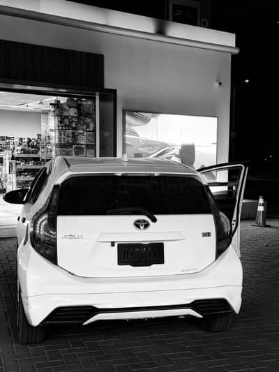 Toyota Aqua 2015