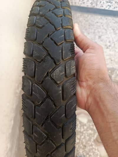 bike tyre 125 back