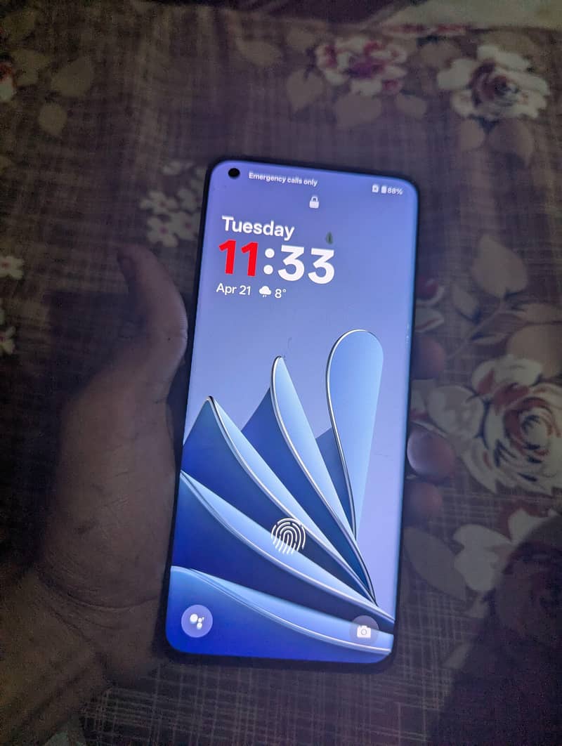 One Plus 10 Pro 1