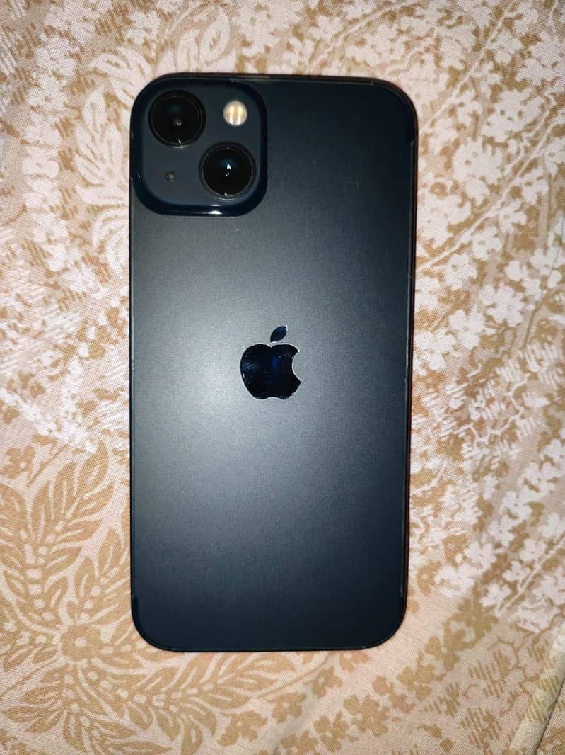 Apple iPhone 13 0