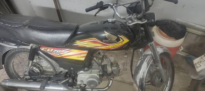 Honda cd 70 black