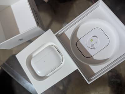 airpods pro 2 type c and lightning both available