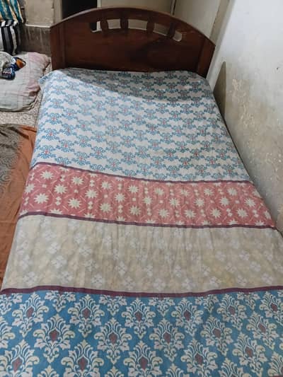 single beed  good qulity wood
