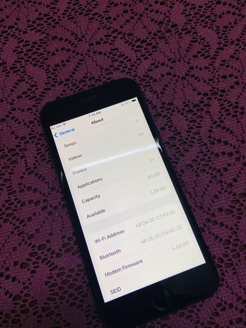iPhone SE (2nd Generation) 1