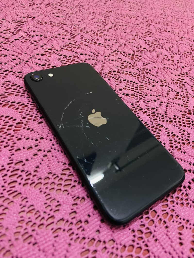 iPhone SE (2nd Generation) 7