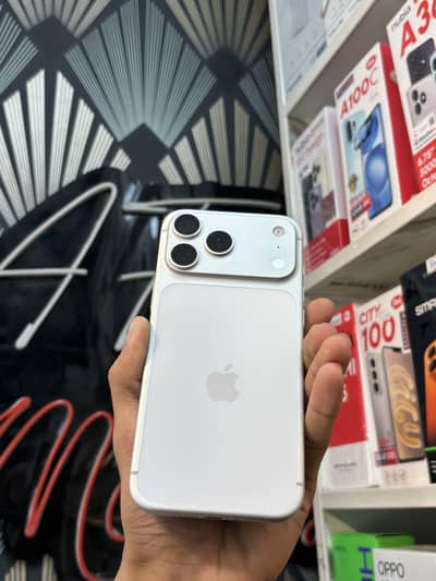 iPhone 17 Pro Max factory