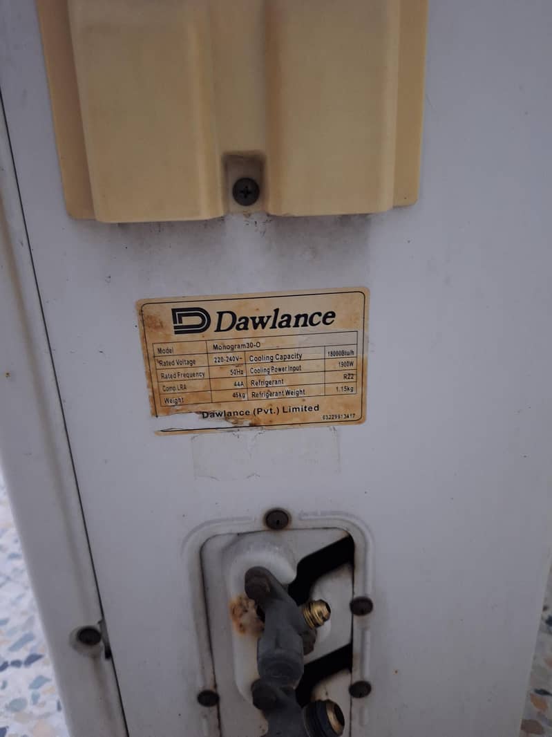 1.5 ton dawlance Split Ac 3