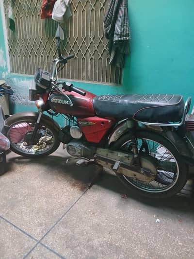 100 cc Bike SUZUKI
