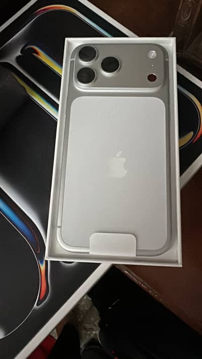 Apple iPhone 17 Pro Max US version