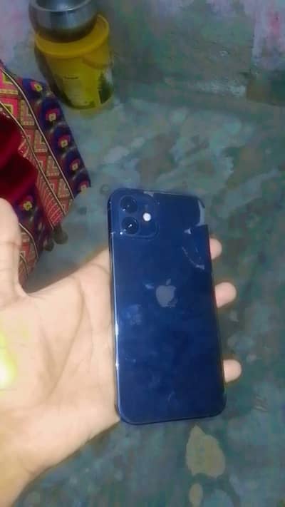 Apple iPhone 12
