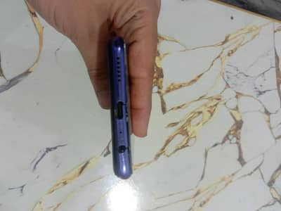 Vivo V20