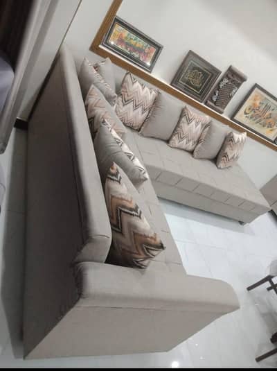 7 seat's sofa