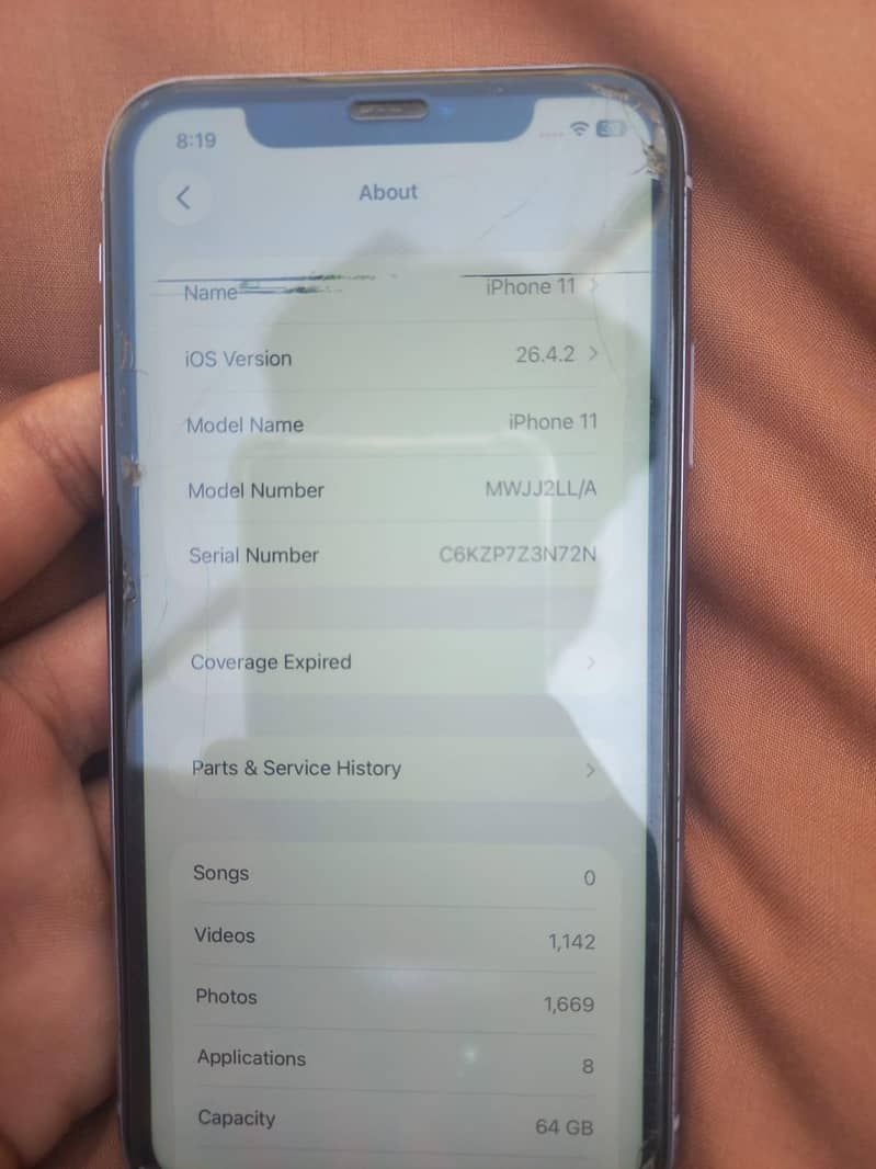 Apple iPhone 11 4