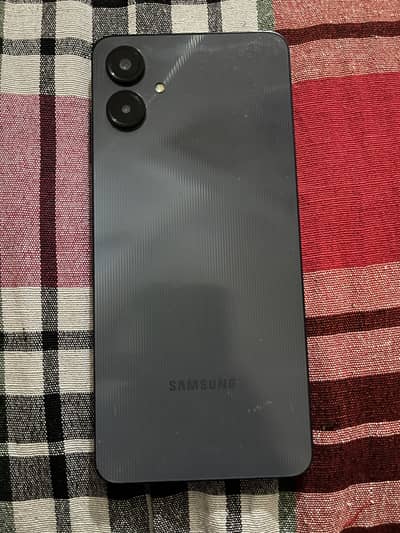 Samsung Mobile A06 urgent sell price kam ho skti hai