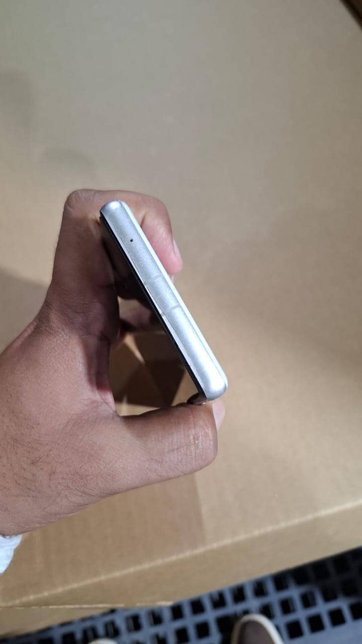 Google Pixel 7a 2