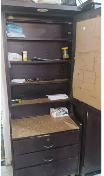 Almari, dressing table 3