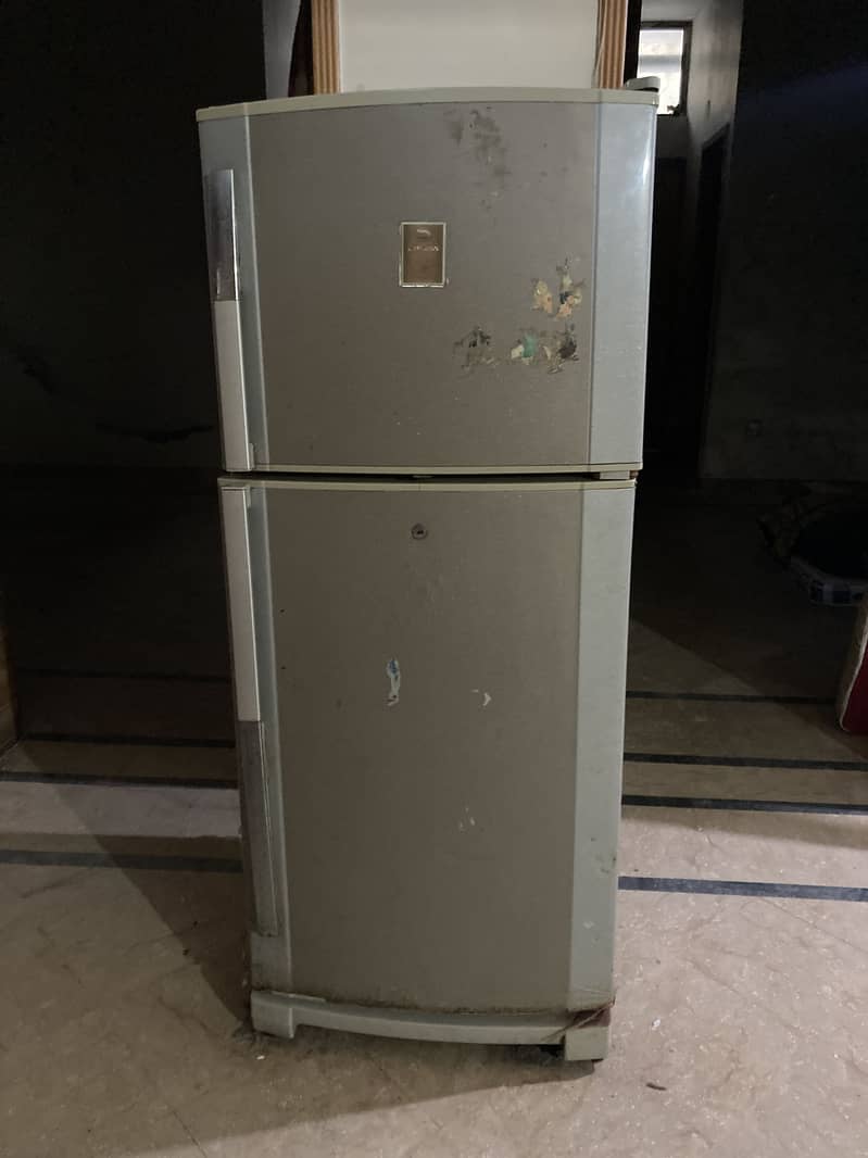 Dawlance refrigirator 1