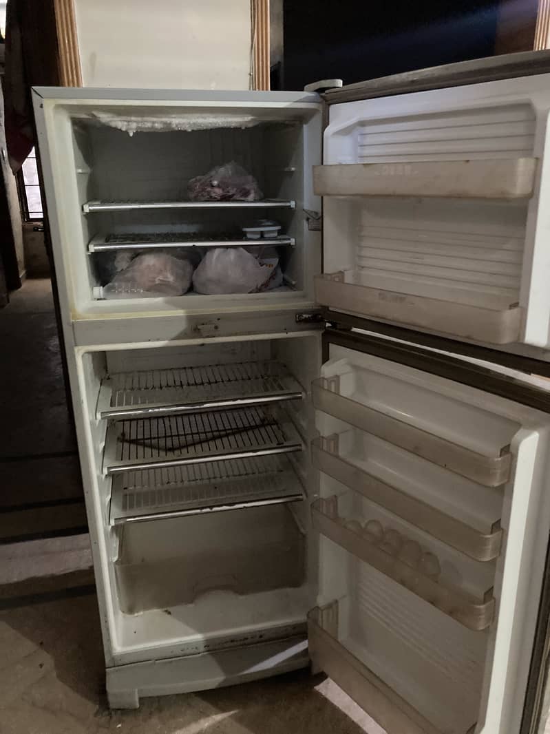 Dawlance refrigirator 2