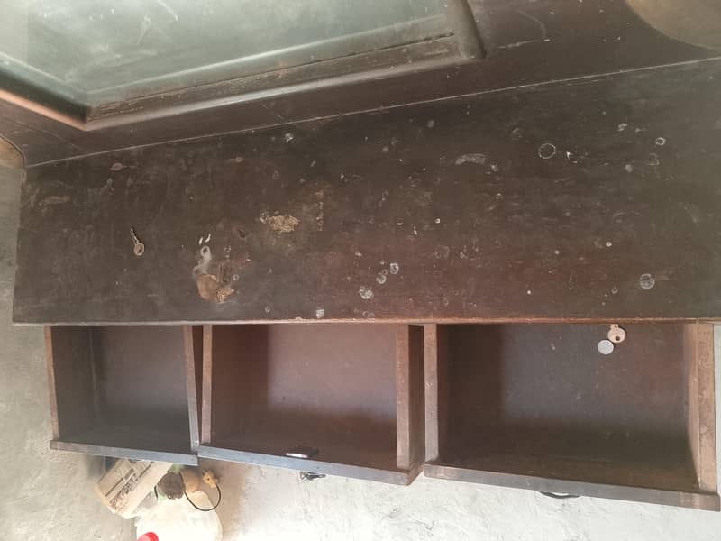 Dressing Table 3