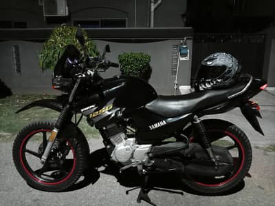 Yamaha 2018 YBR 125G (Black) Japanese import all genuine parts.