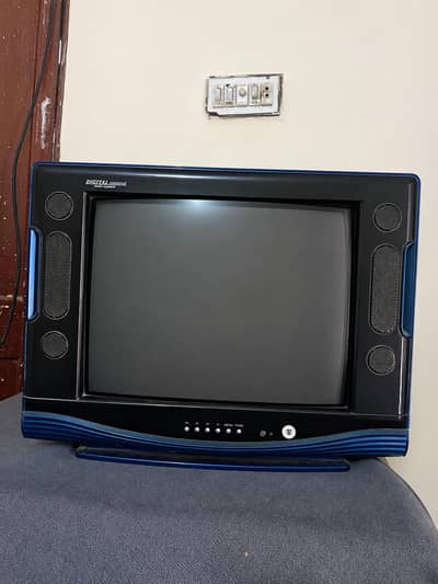 ونٹیج CRT ٹی وی برائے فروخت | Retro Classic TV in Good Condition