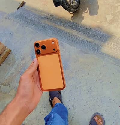 iPhone XR convert into 17 pro