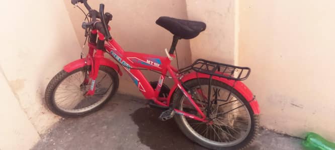 sports cycle for urgent sale, 8/10 condition all parts are working