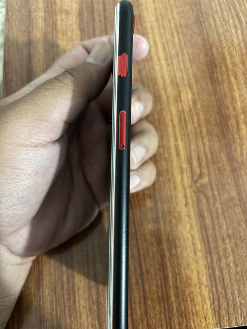 Apple iPhone 7 Plus 1