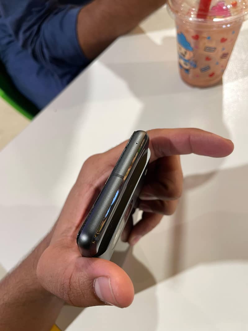 Google Pixel 7 4