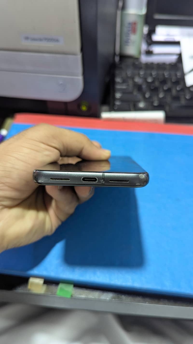 Google Pixel 8 5