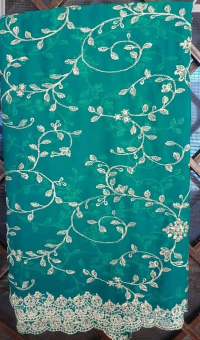 Beautiful Emerald Green Embroidered 3-Piece Formal Dress