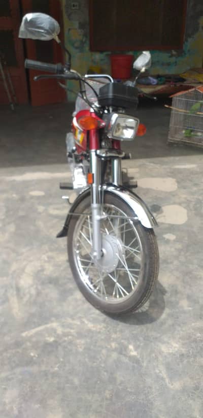 Honda 125cc 25 model Red Colour