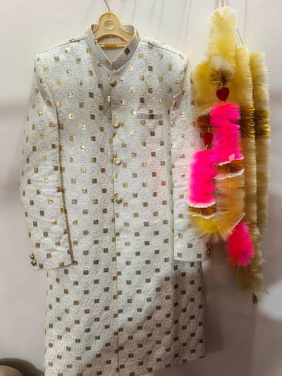 Sherwani, Kulla, Khussa