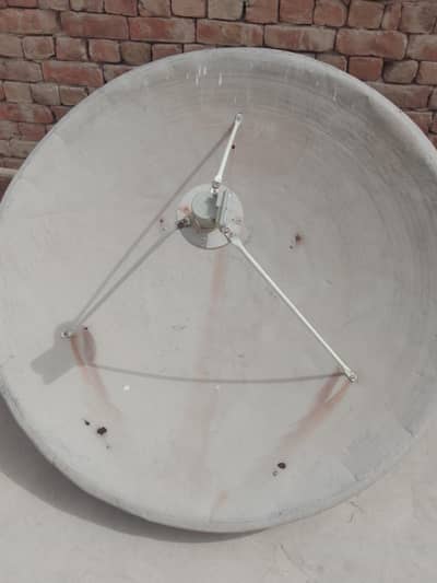 dish 4feet dish 5feet